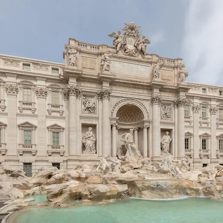 Fontana Di Trevi Sweet *
