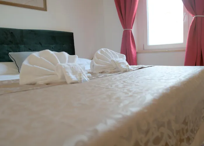 Fontana Di Trevi Sweet